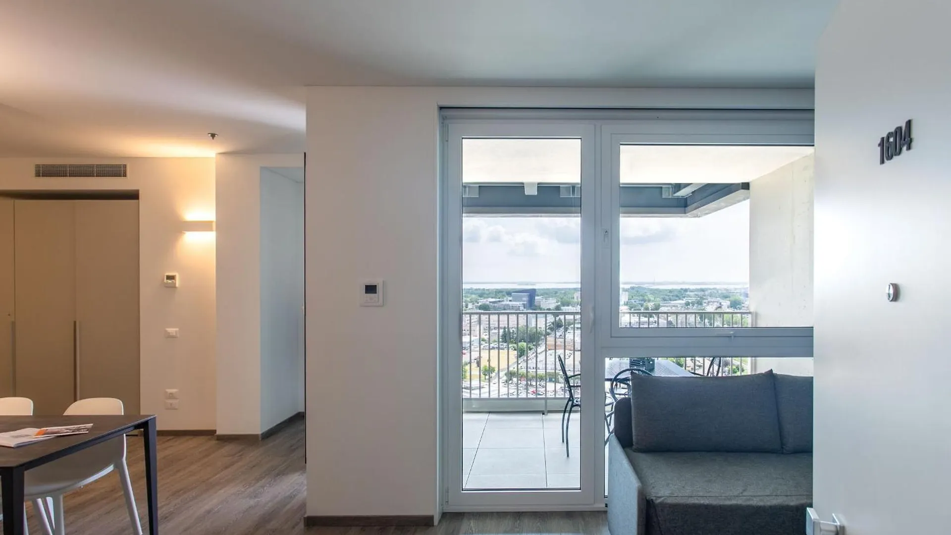Htm Venice Suite By Halldis Mestre Apartment
