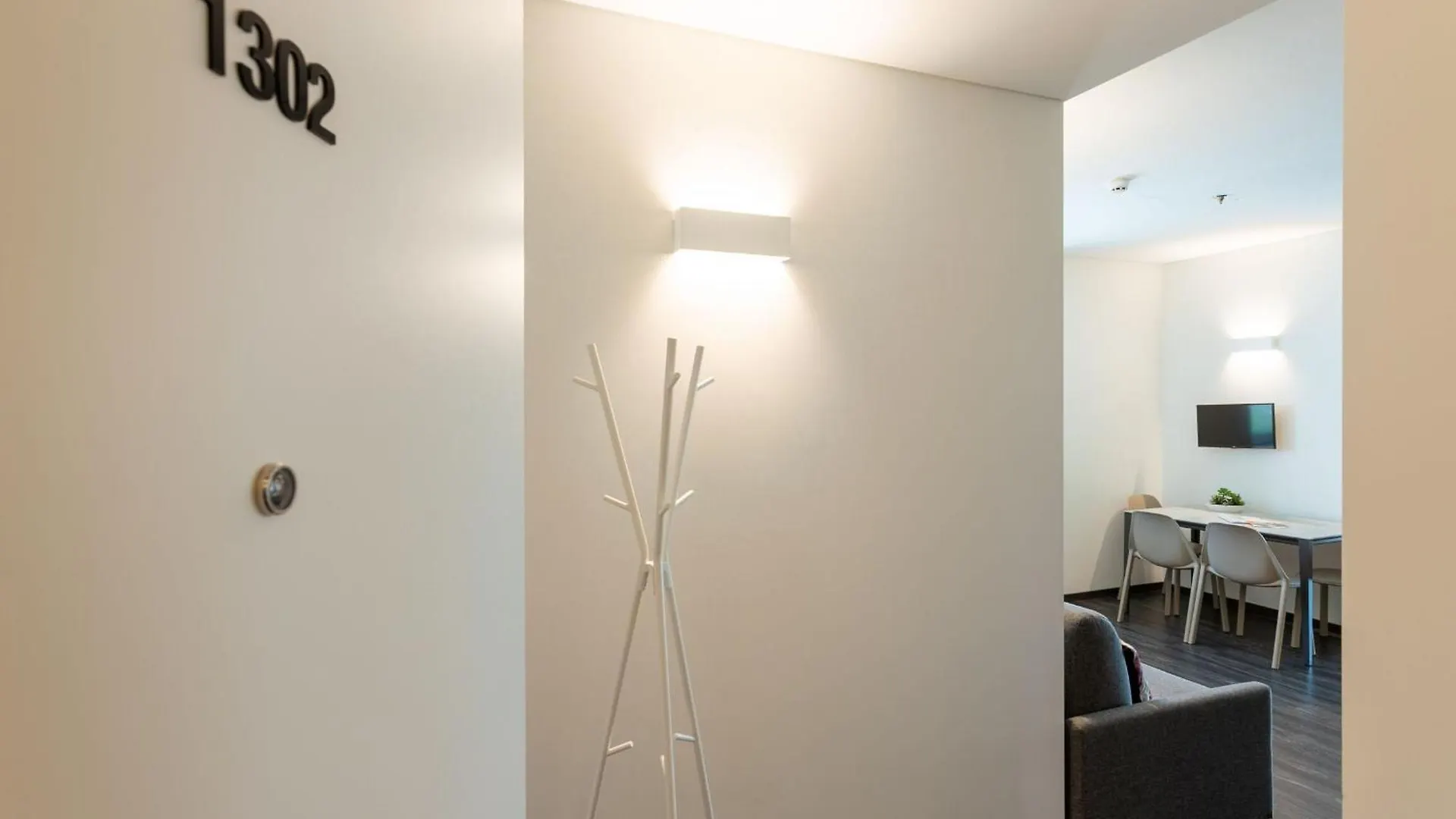 Htm Venice Suite By Halldis Mestre 0*,