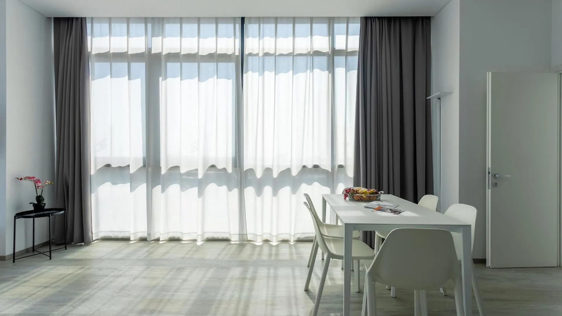 Htm Venice Suite By Halldis Mestre